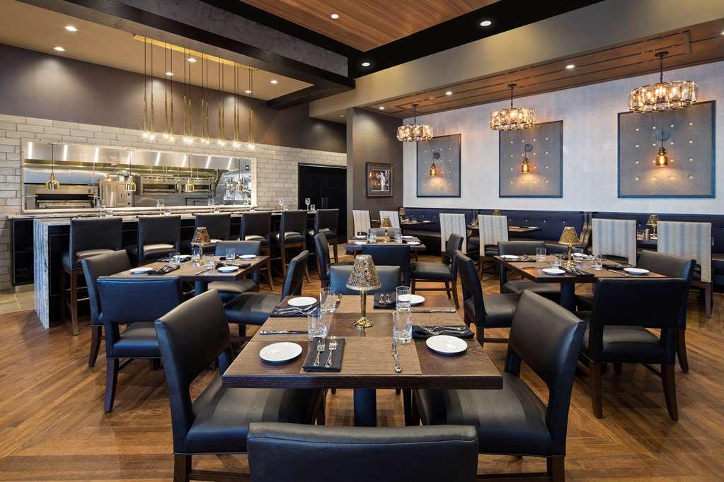 The Hancock Hotel Findlay Restaurant photo